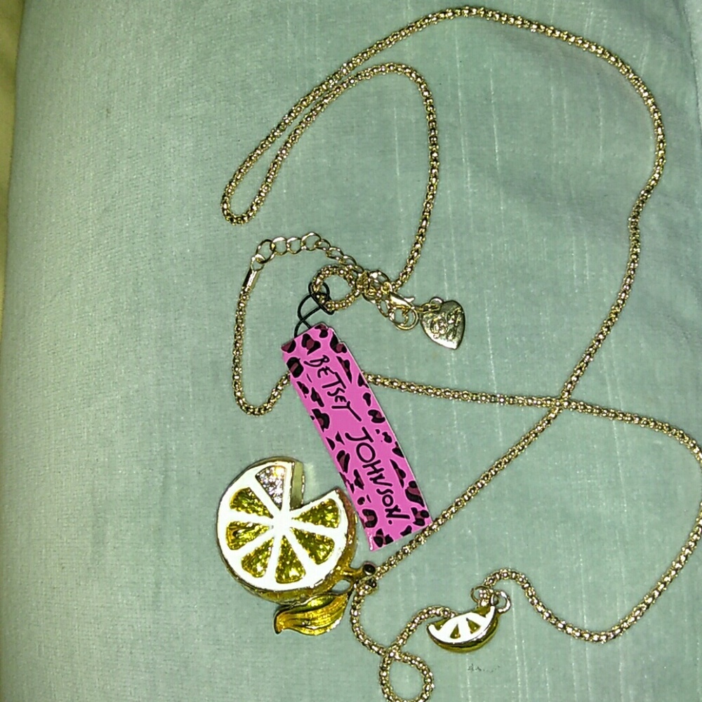 BETSEY JOHNSON SUMMER GOLD ORANGE SLICE NECKLACE